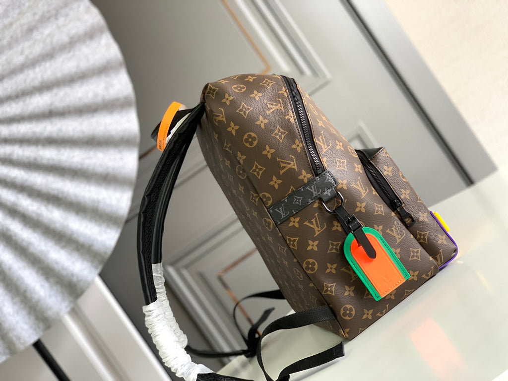 DISCOVERY BACKPACK 40 IN BROWN MONOGRAM CANVAS RUBBER LOGO