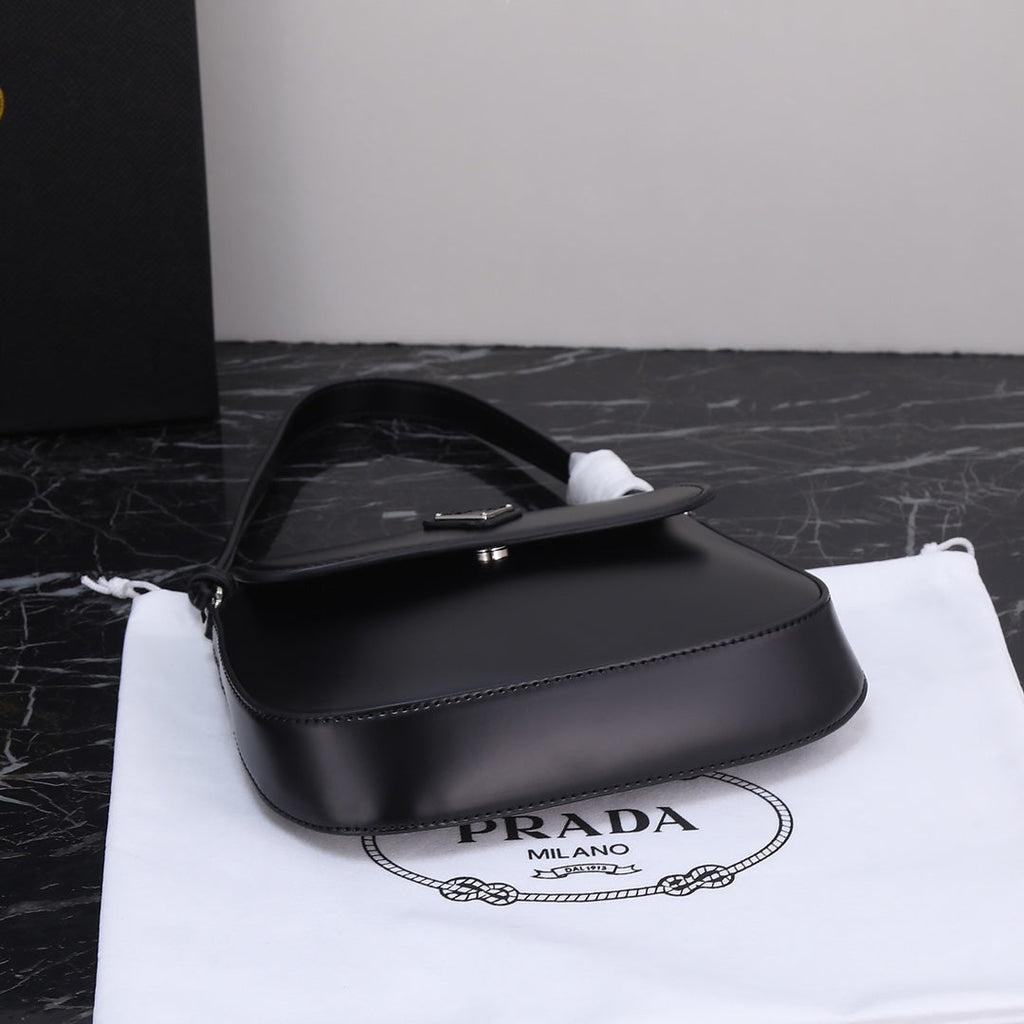 PRA 23 BAG IN BLACK CALFSKIN SILVER HARDWARE
