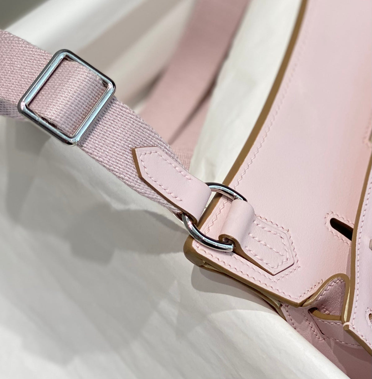 HM JYPSIERE SHOULDER BAG 23 IN BABY PINK CALFSKIN