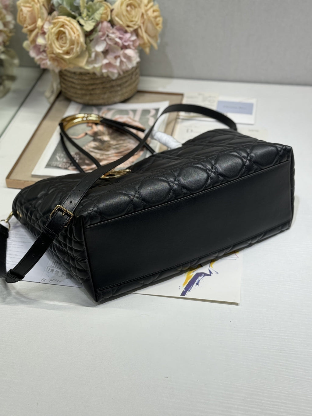 LARGE 41 TOUJOURS BAG IN BLACK MACROCANNAGE LAMBSKIN 221056