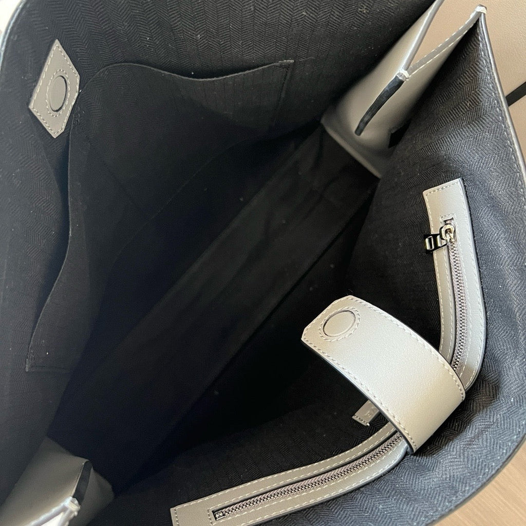 LO Briefcases