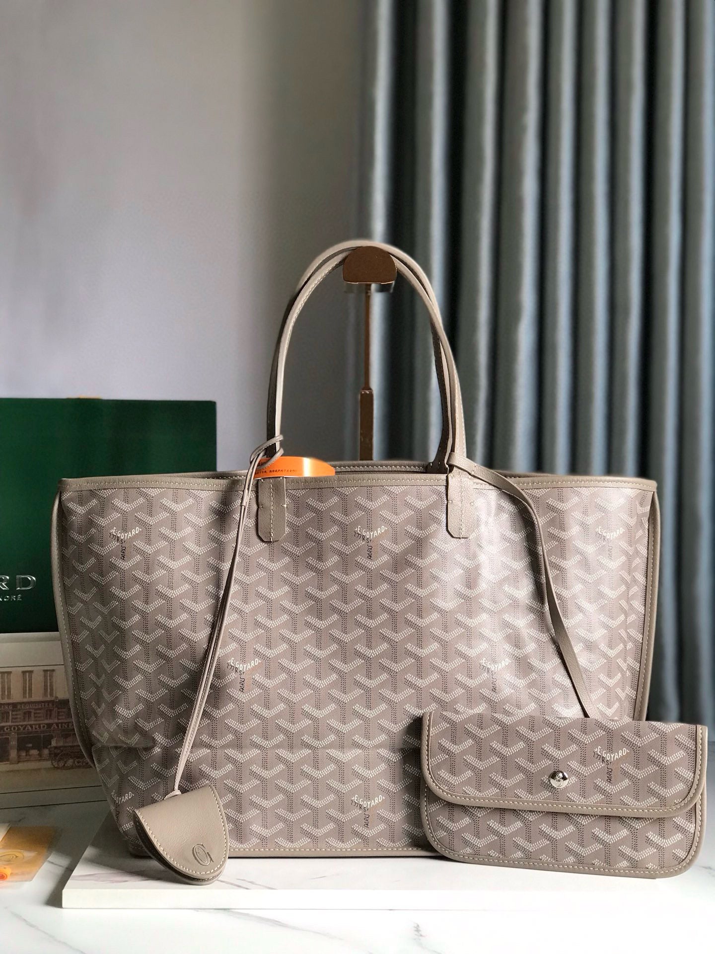 GOY REVERSIBLE ANJOU 34*28*15
