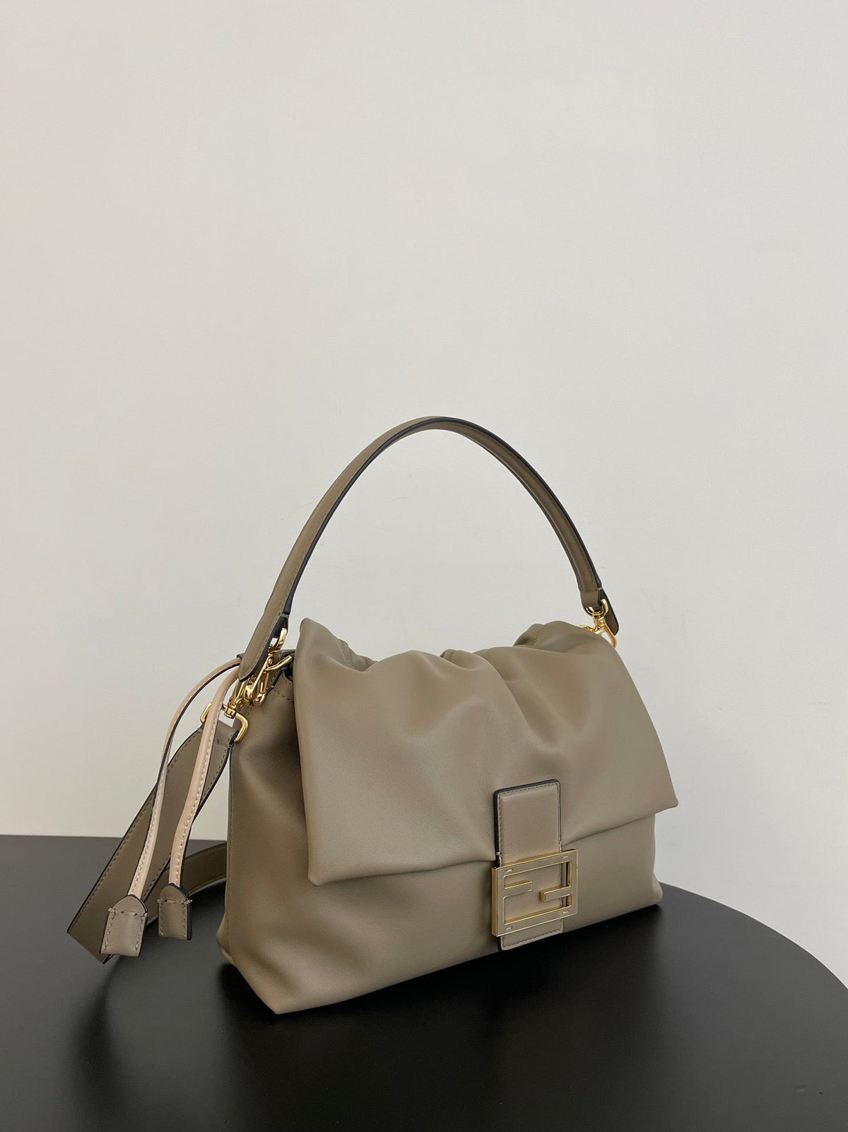 Mamma Bauguette Medium Nappa Leather Dove Grey