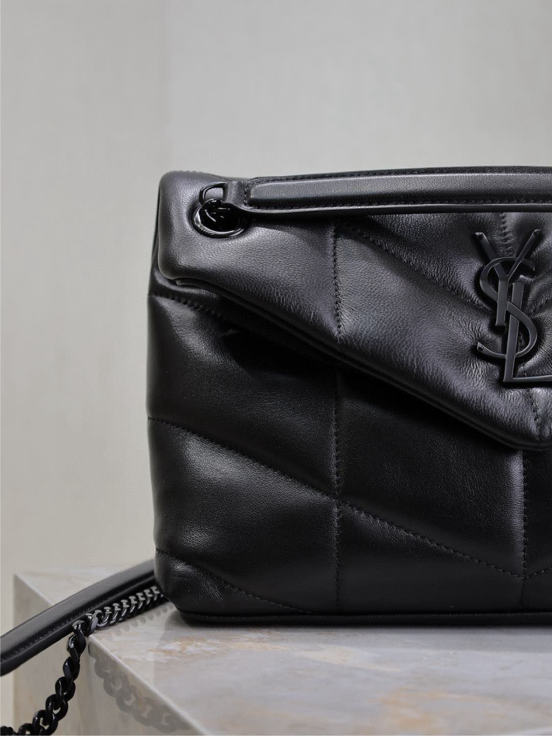 LOULOU PUFFER MEDIUM 29 IN ALL BLACK SHEEPSKIN BLACK HARDWARE