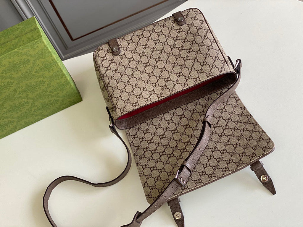 GUC Messenger Bag