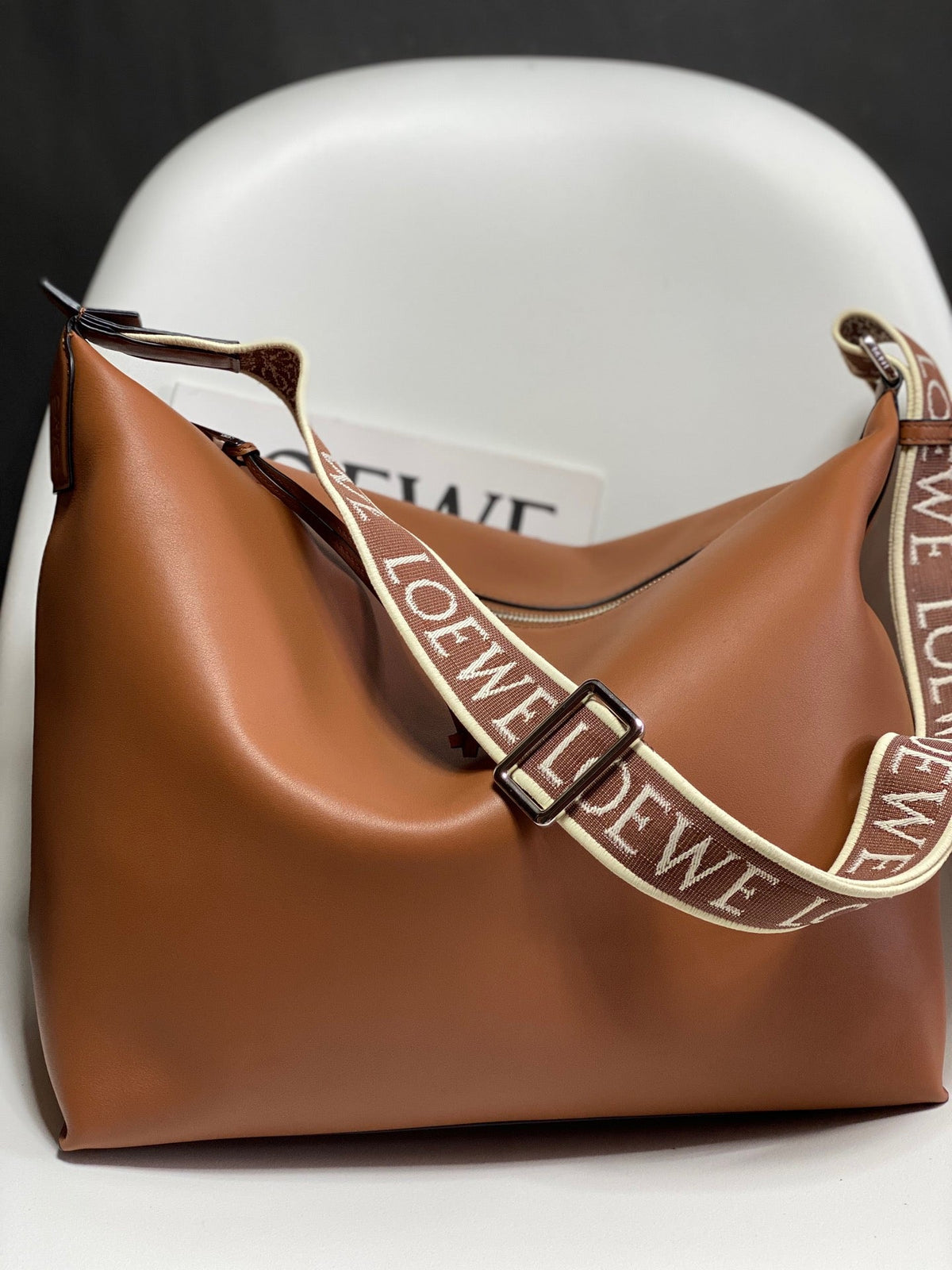 LO Messenger Bag