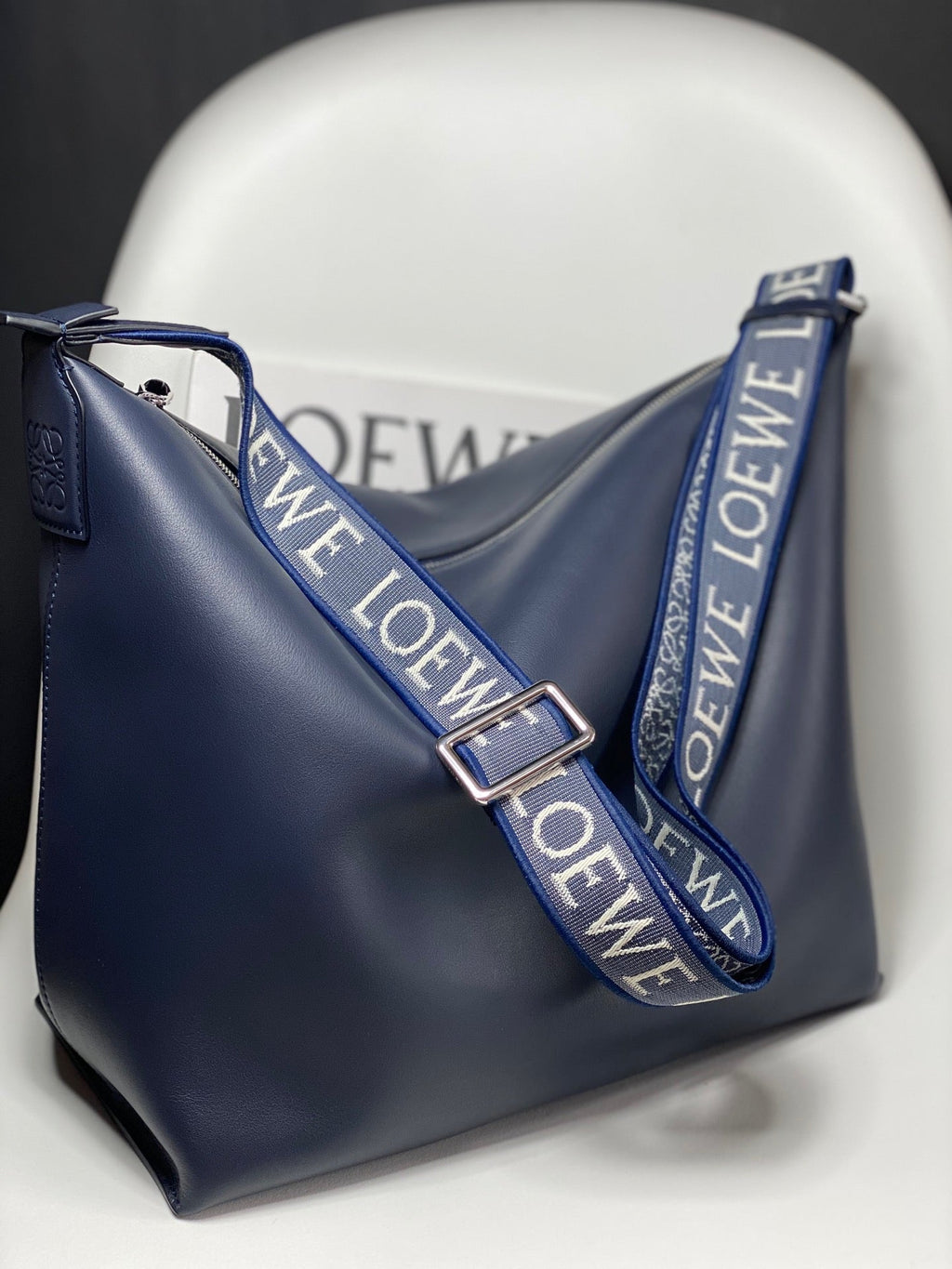 LO Messenger Bag