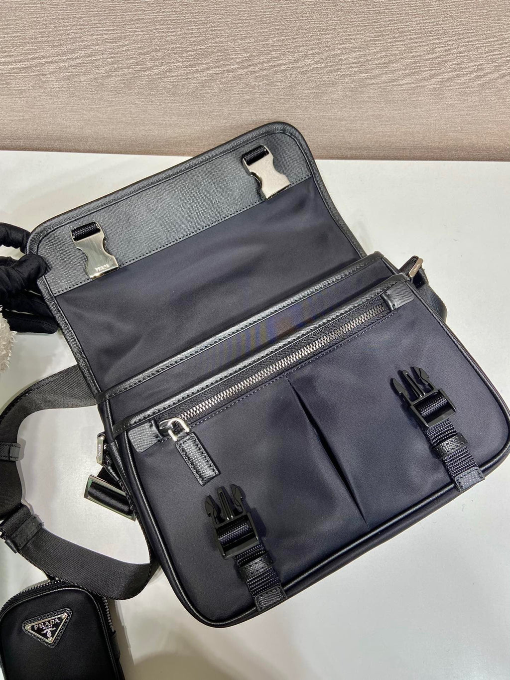 PRA Messenger Bag