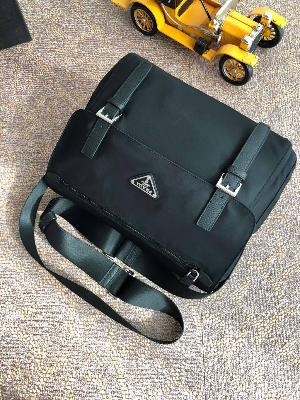 PRA Messenger Bag