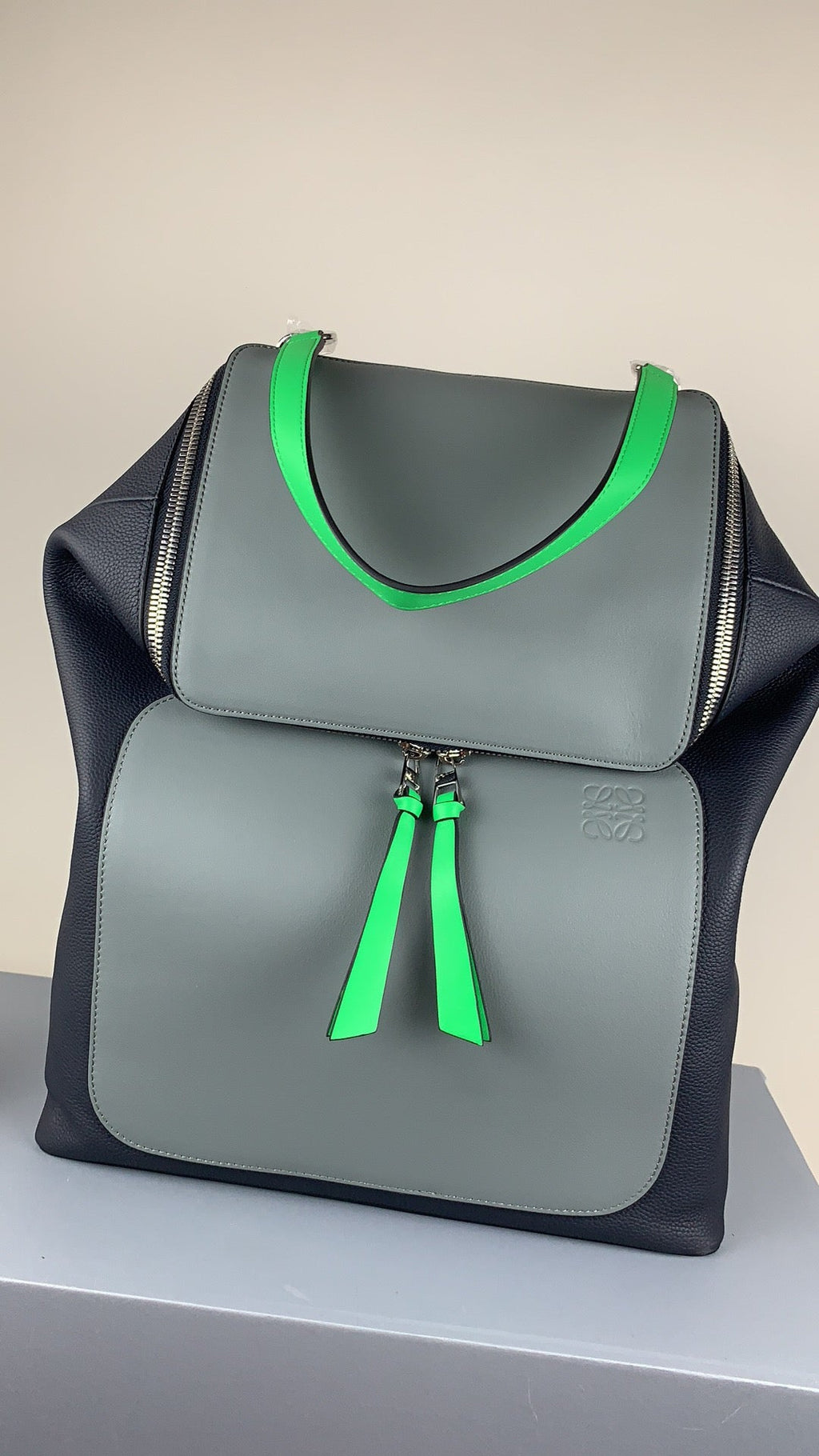 LO Backpack
