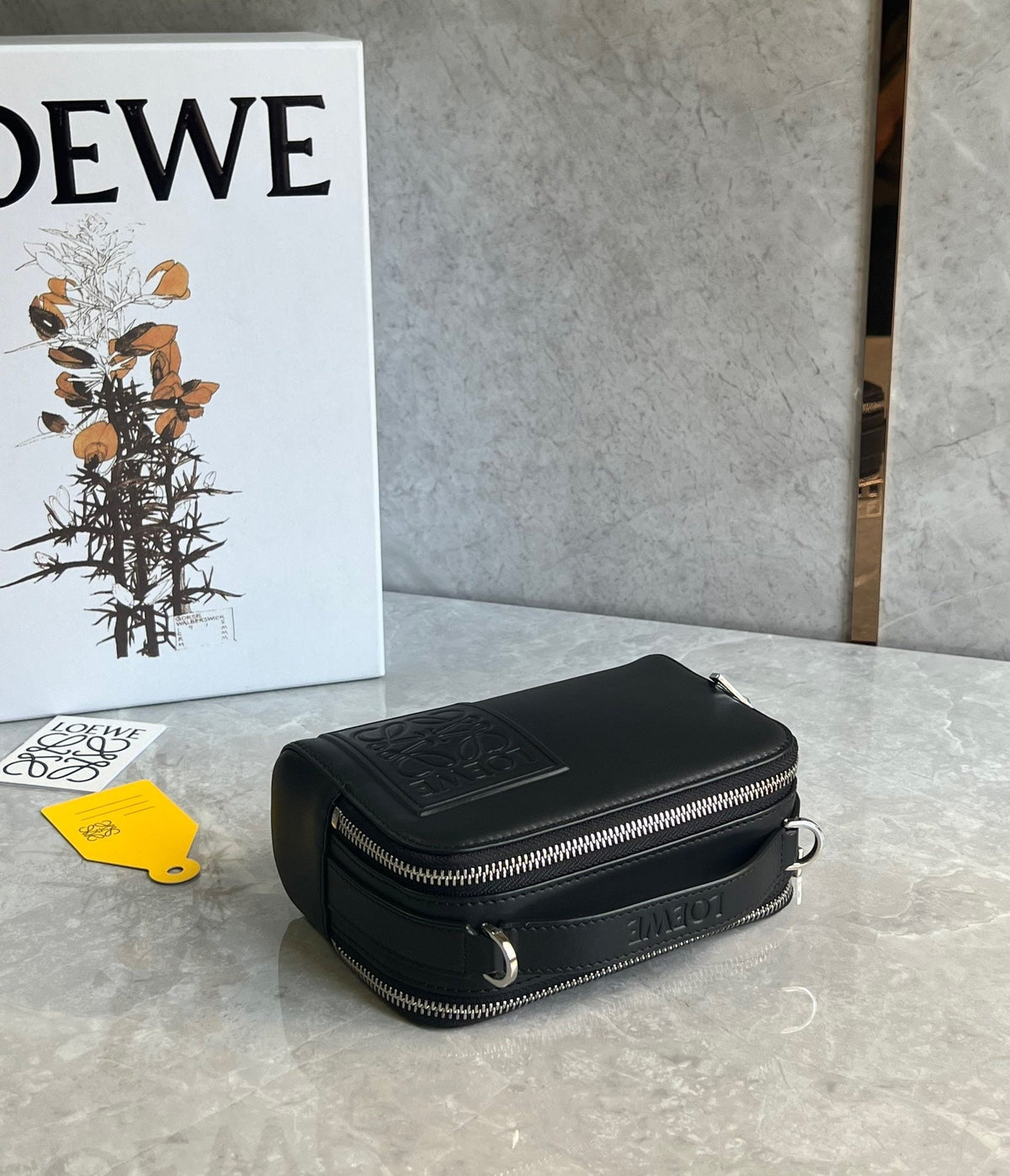 LO Messenger Bag