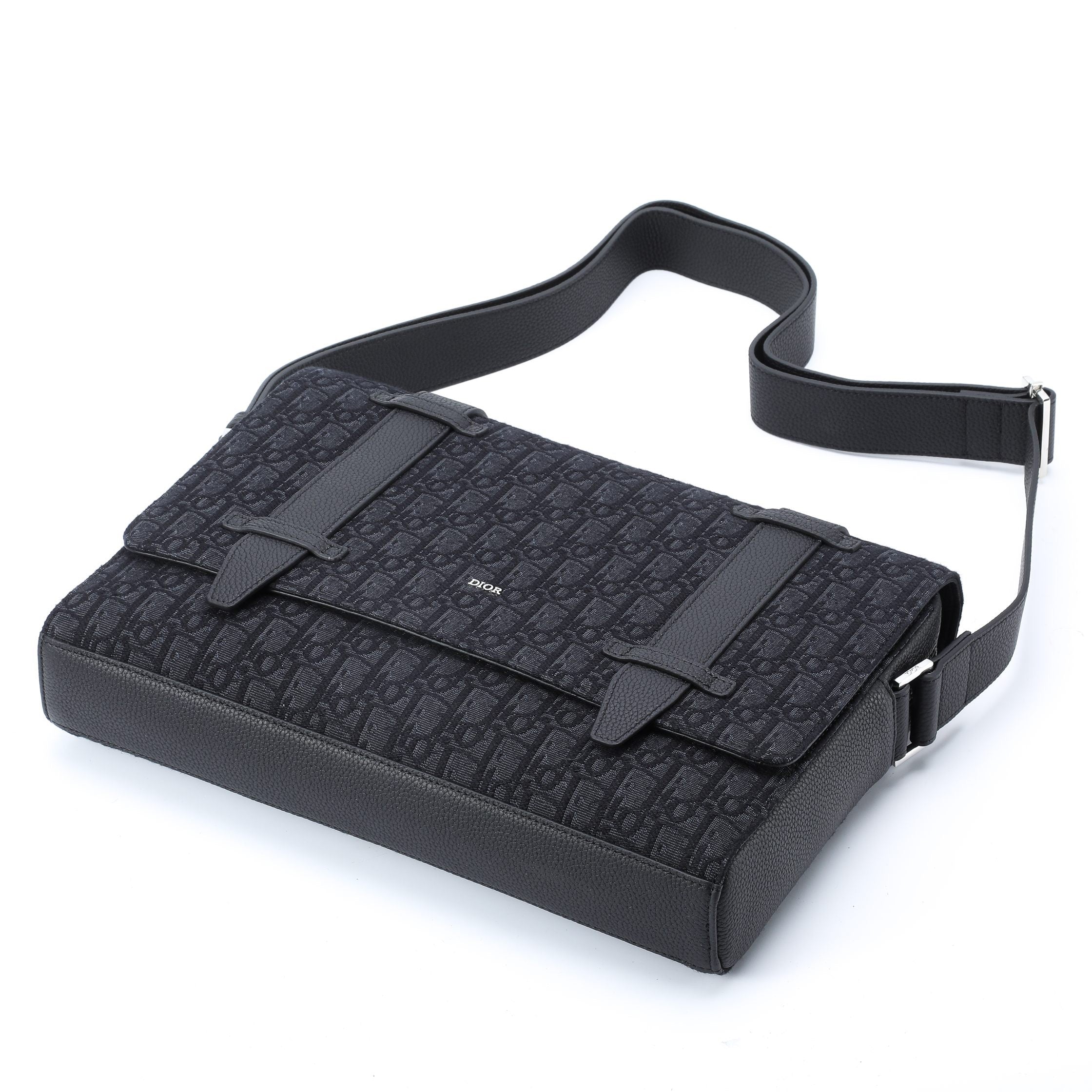 DIO Oblique Messenger Bags