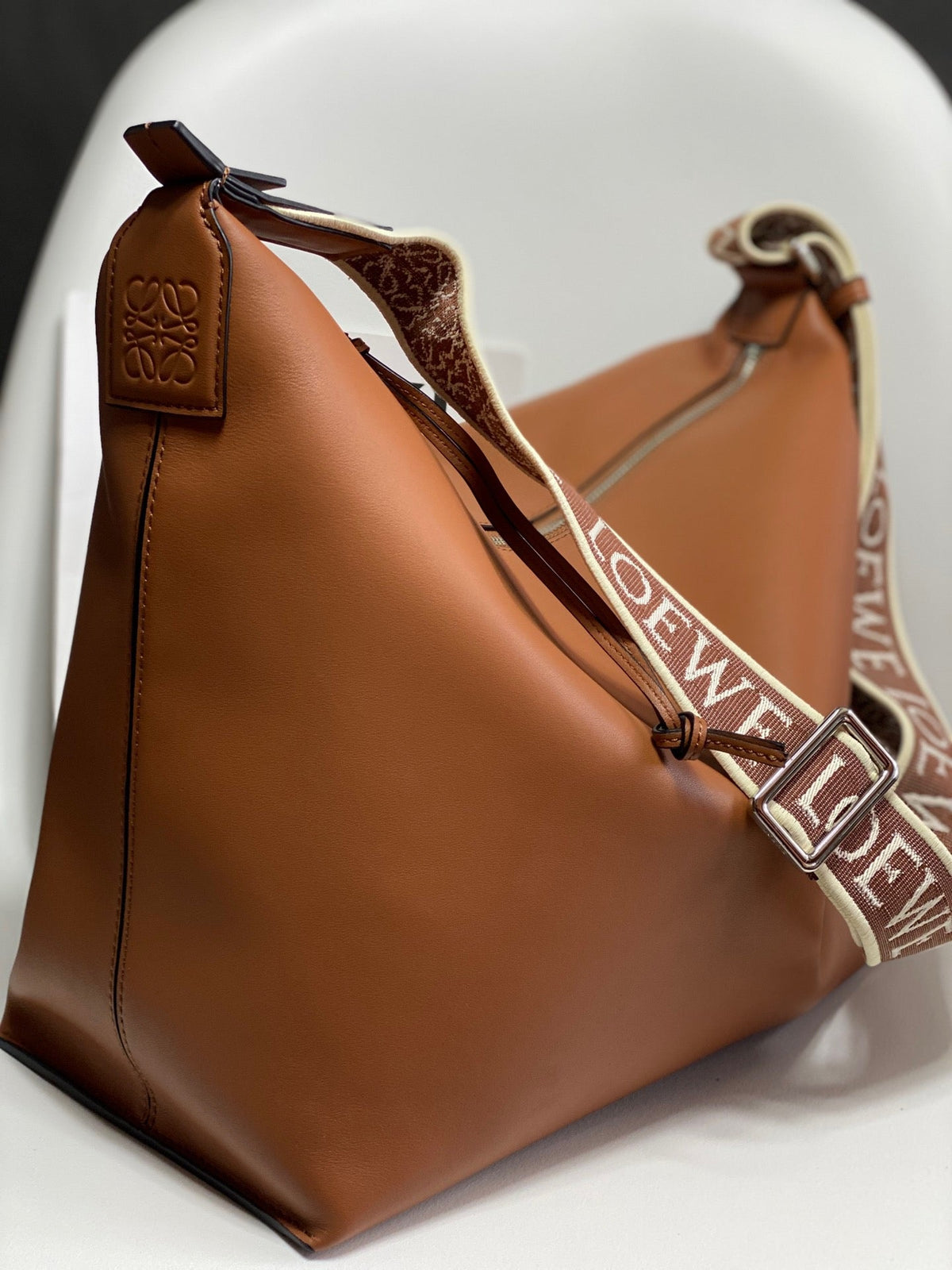 LO Messenger Bag