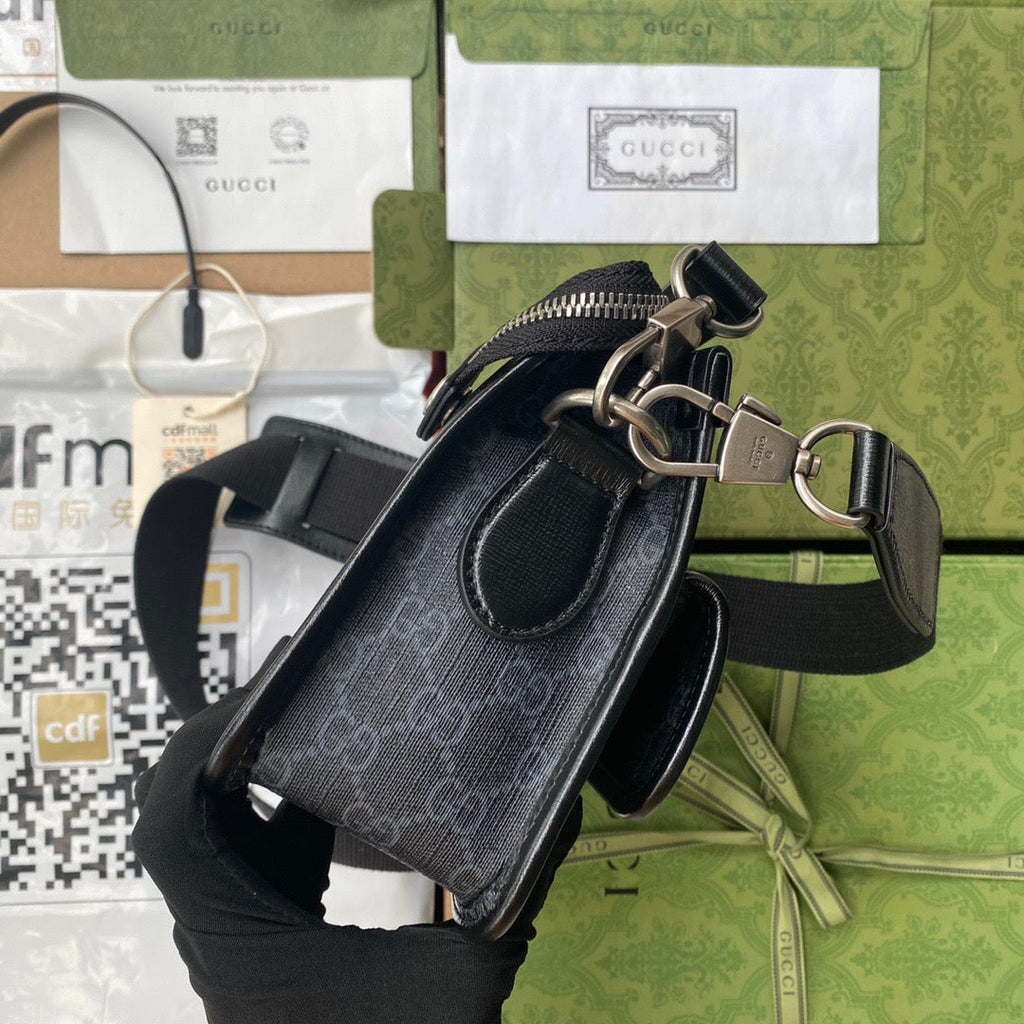 GUC Messenger Bag