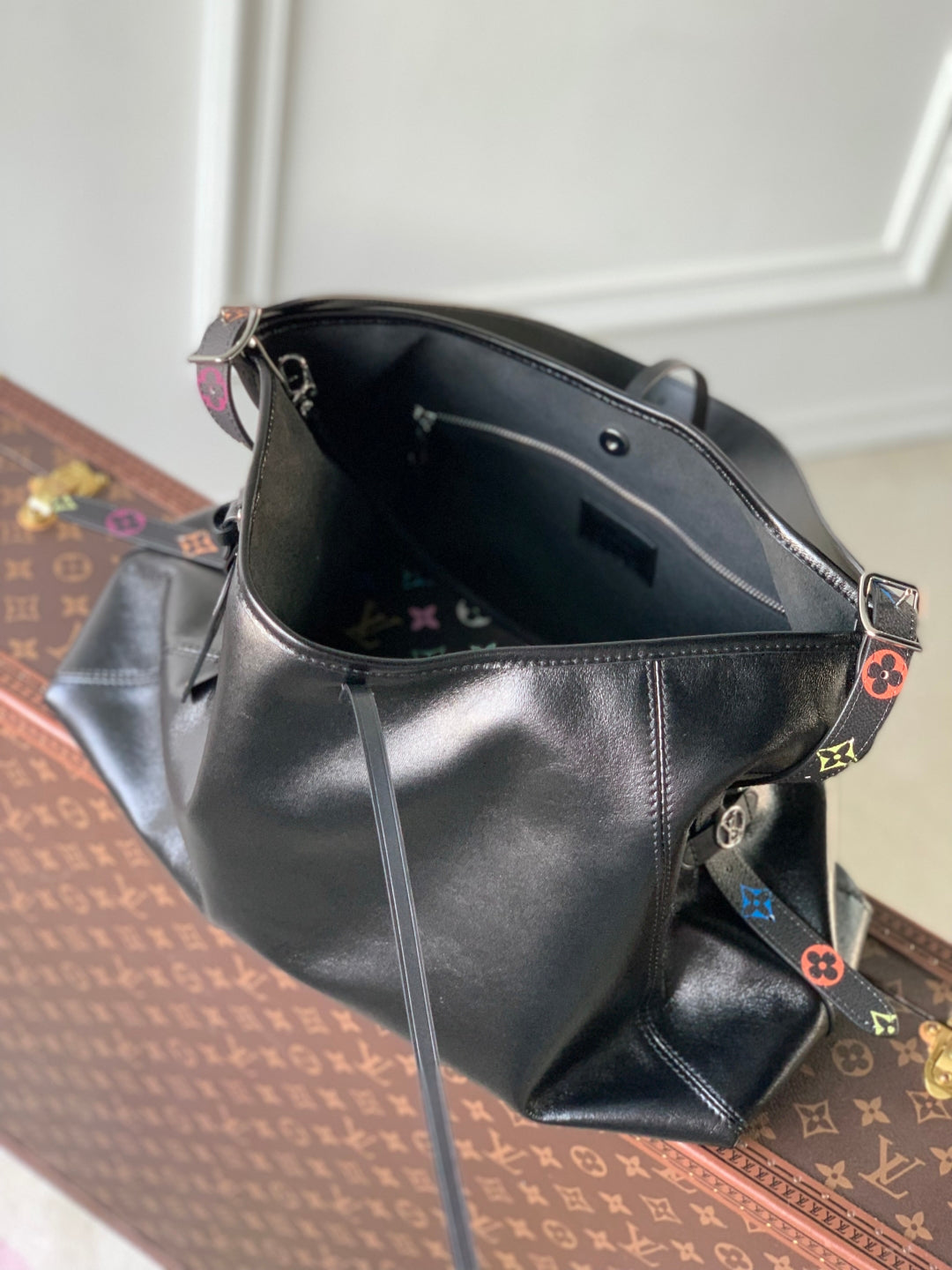 CARRYALL CARGO DARK 39 IN BLACK LAMBSKIN COLORFUL MONOGRAM TAG