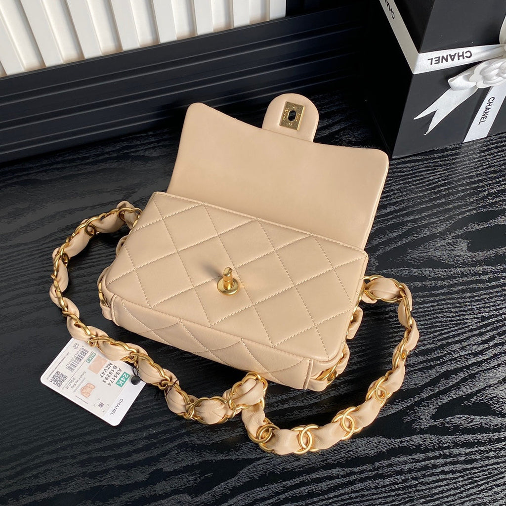 SMALL FLAP BAG 21 IN AKAROA BEIGE CALFSKIN GOLD DOUBLE C THICK CHAIN