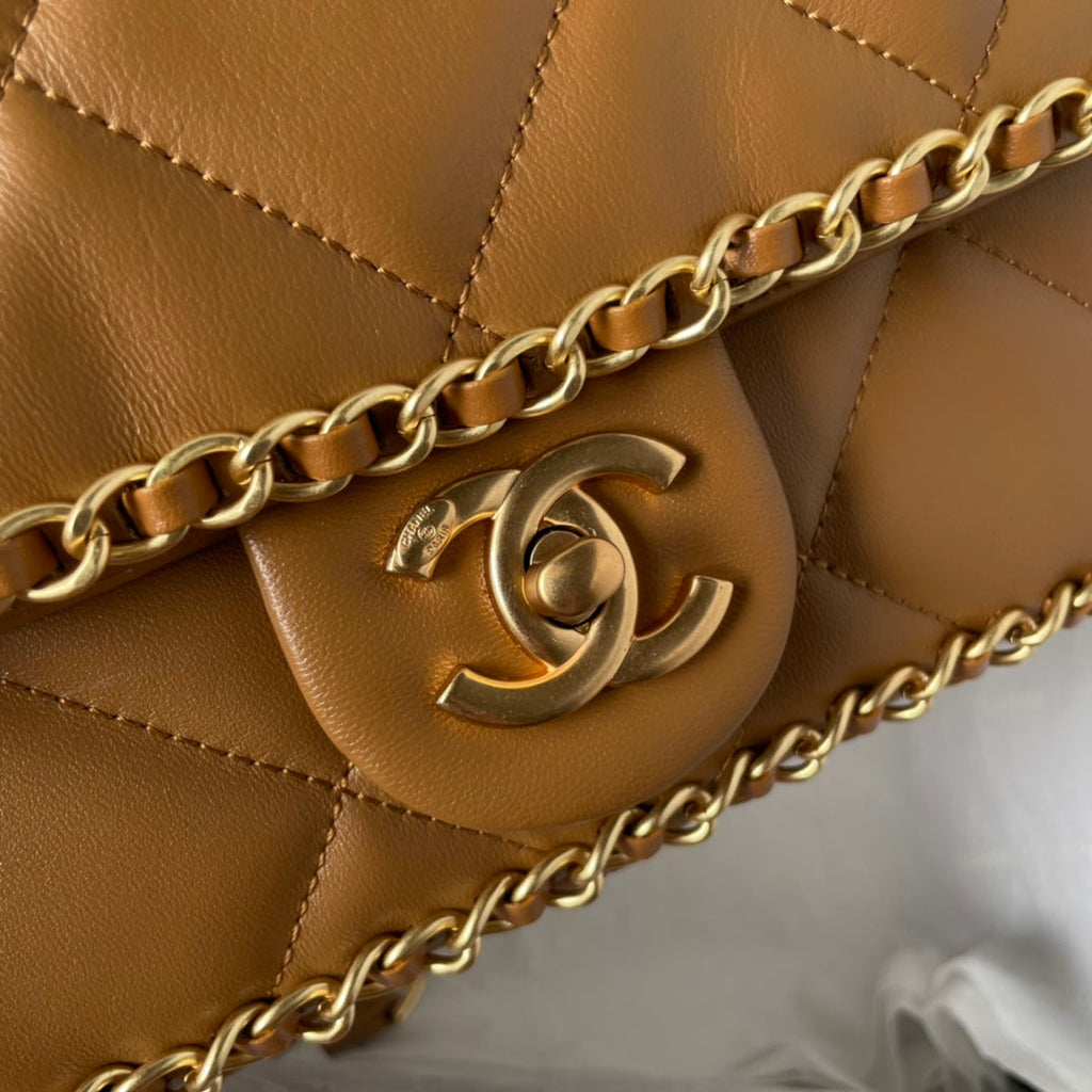 FLAP BAG 21 IN WALNUT BROWN QUILTED SOFT LAMBSKIN GOLD HARDWARE